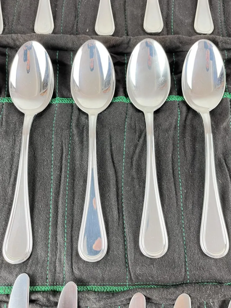 Clearance Pamono Cutlery Set in Silver from Zaramella, Italy, 1990s, Set of 101