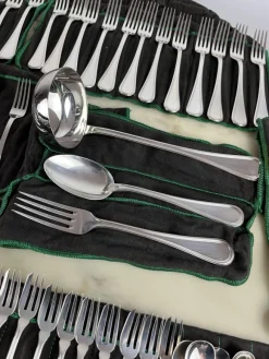 Clearance Pamono Cutlery Set in Silver from Zaramella, Italy, 1990s, Set of 101