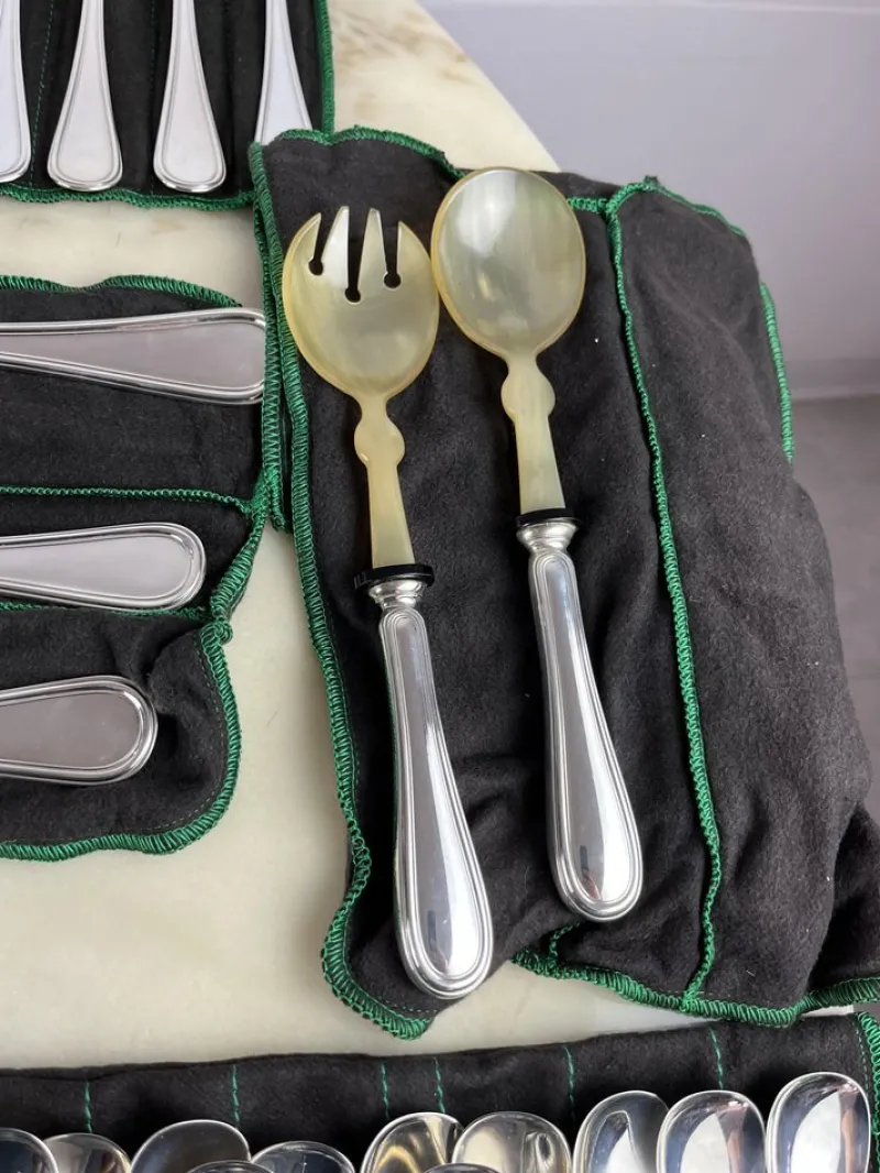 Clearance Pamono Cutlery Set in Silver from Zaramella, Italy, 1990s, Set of 101