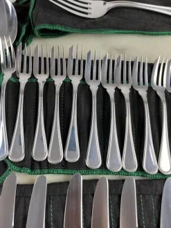 Clearance Pamono Cutlery Set in Silver from Zaramella, Italy, 1990s, Set of 101