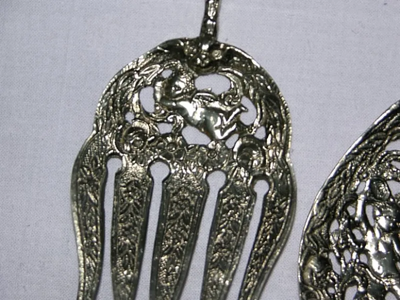 Sale Pamono Cutlery with Heraldic Coats of Arms, Set of 44