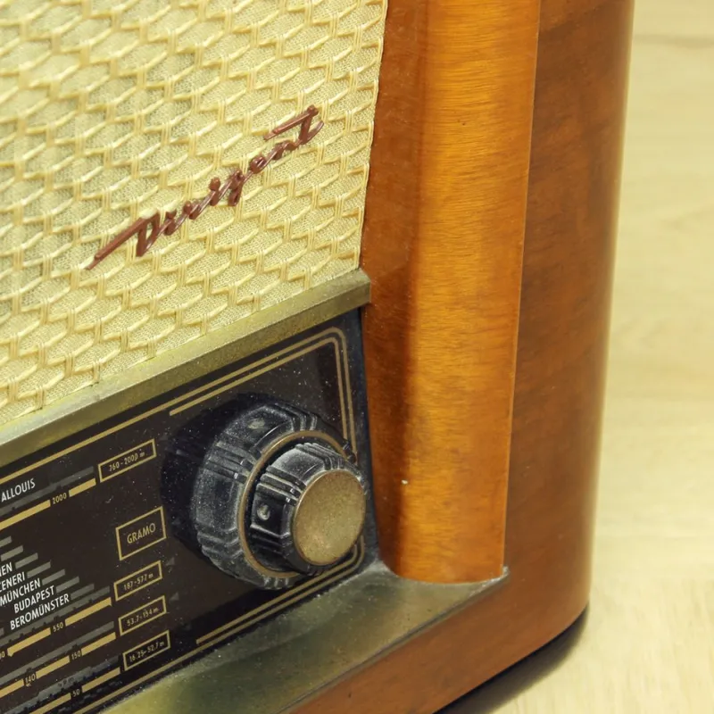 Clearance Pamono Czechoslovakian Original Tesla Dirigent Gramoradio, 1956