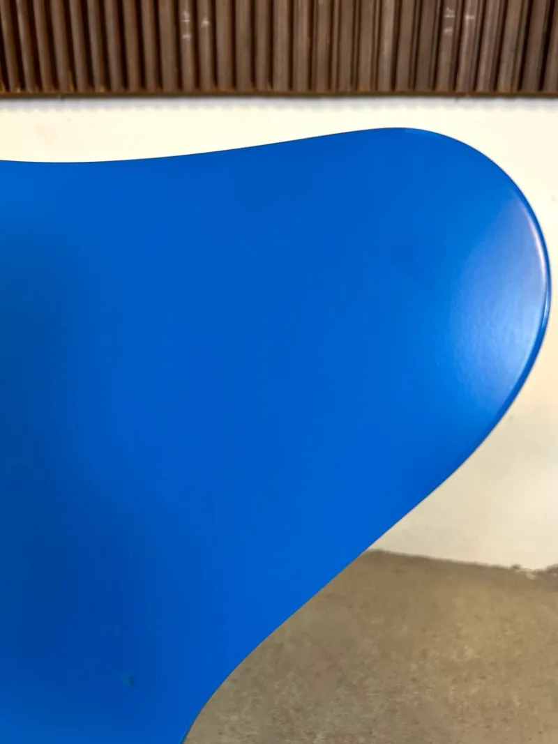 Pamono Danish Blue Series 7 3107 Stackable Dining or Desk Chair by Arne Jacobsen for Fritz Hansen, 1955> Office Chairs