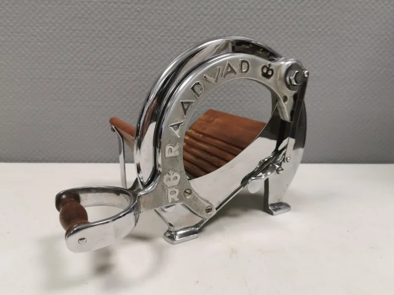 Pamono Danish Bread Cutter in Chrome and Mahogany from Raadvad, 1960s> Cutlery & Serving Utensils
