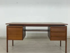 Pamono Danish Desk in Teak by Hennig Kjaernulf> Desks