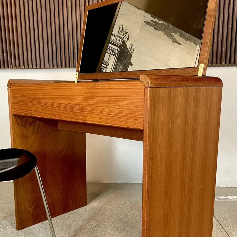Sale Pamono Danish Dressing Table in Teak with Brass Details and Fold-Out Mirror by Arne Wahl Iversen for Vinde Møbelfabrik, 1960s
