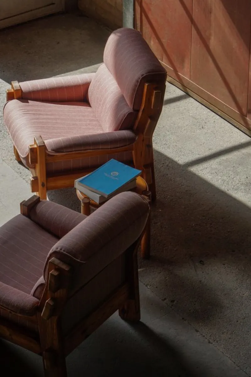 Pamono Danish Modern Lounge Chairs in Pine and Wool from Christian IV, 1970s, Set of 2> Lounge Chairs & Armchairs