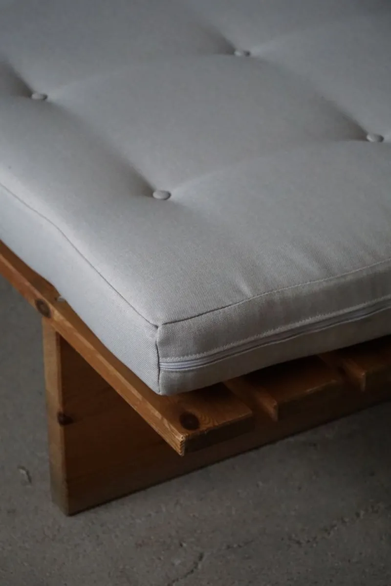 Outlet Pamono Danish Modern Pine Daybed from Nyt i Bo, 1970s