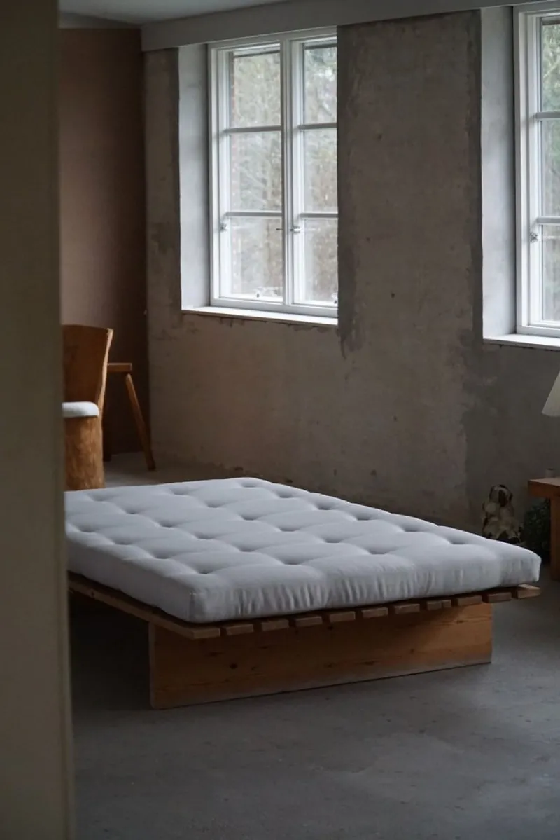 Outlet Pamono Danish Modern Pine Daybed from Nyt i Bo, 1970s