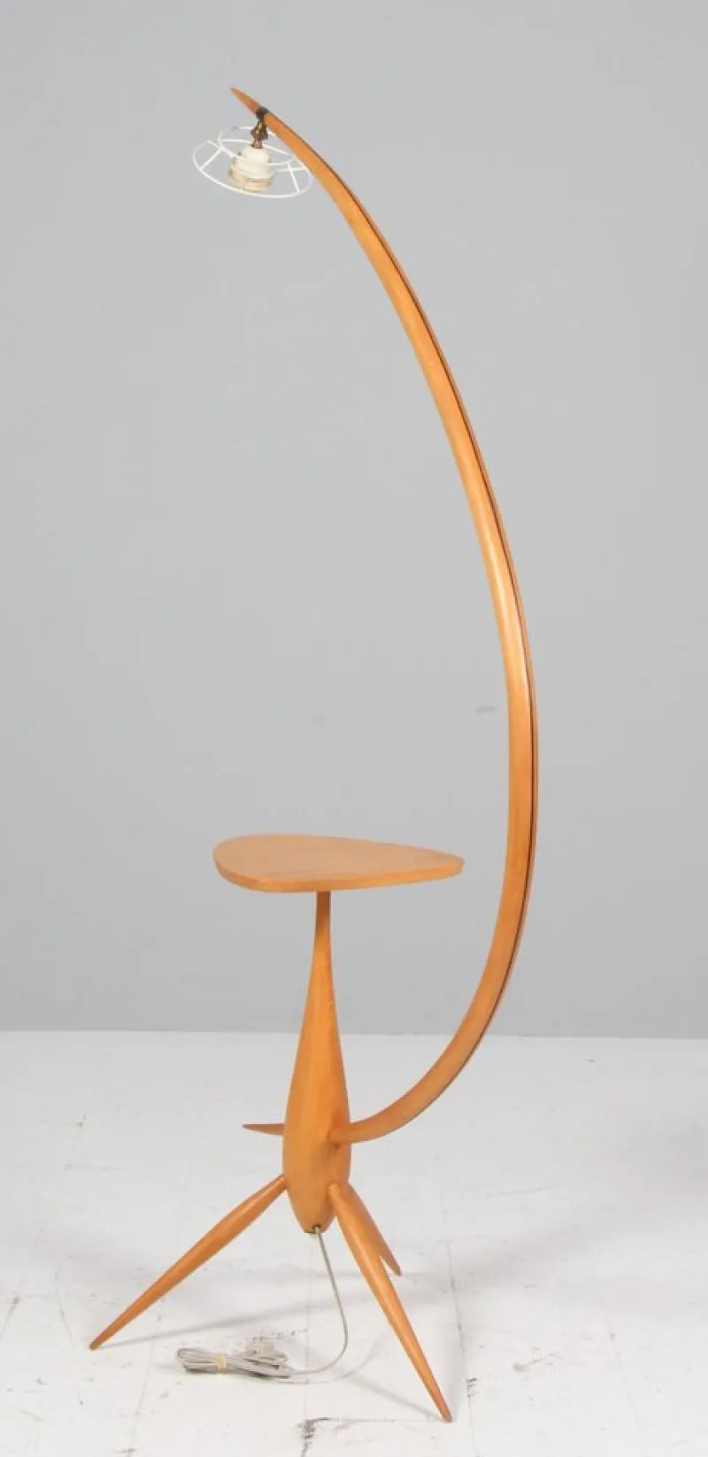 Pamono Danish Modern Tripod Bridge Floor Lamp by Severin Hansen, 1950s> Floor Lamps