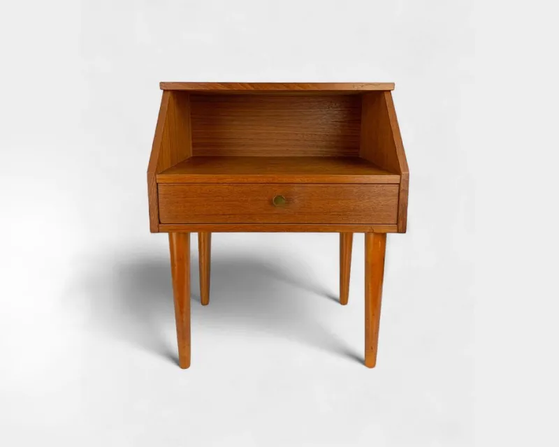 Pamono Danish Nightstand with Shelf and Drawer in Teak, 1960s> Nightstands