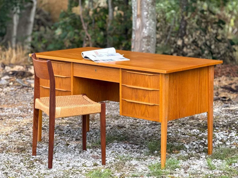 Pamono Danish Oak Desk, 1960s> Desks