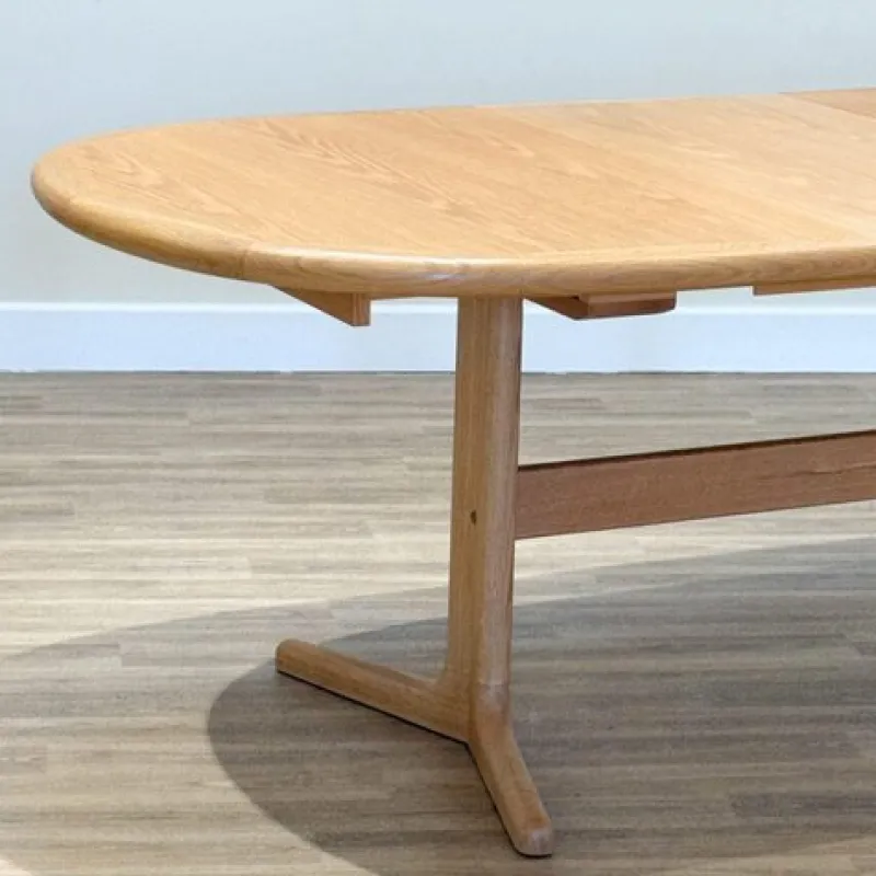 Pamono Danish Oak Dining Table by Laurits M Larsen, 1960s> Dining Tables & Sets