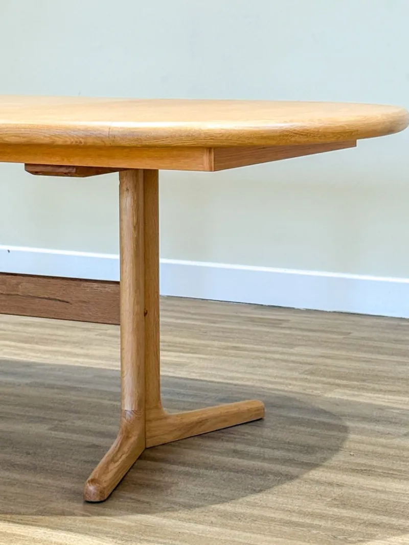 Pamono Danish Oak Dining Table by Laurits M. Larsen, 1960s> Dining Tables & Sets