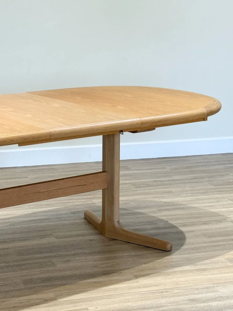 Pamono Danish Oak Dining Table by Laurits M. Larsen, 1960s> Dining Tables & Sets