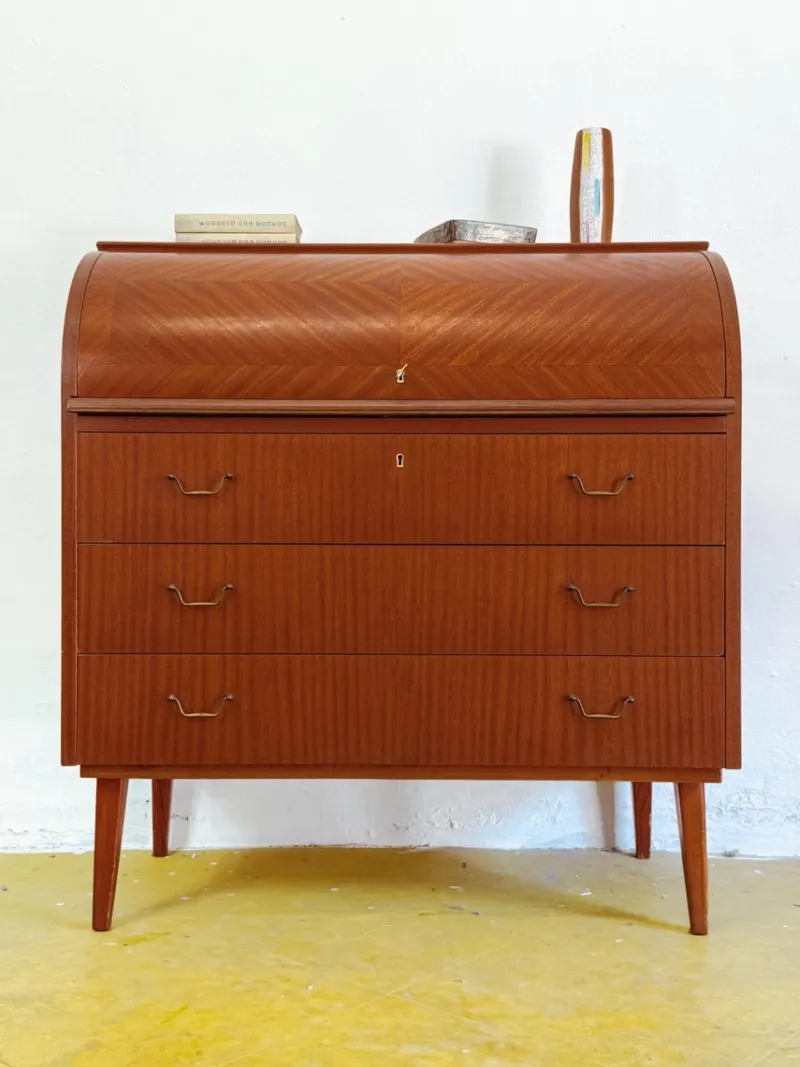 Pamono Danish Round Desk, 1950s> Secretaires