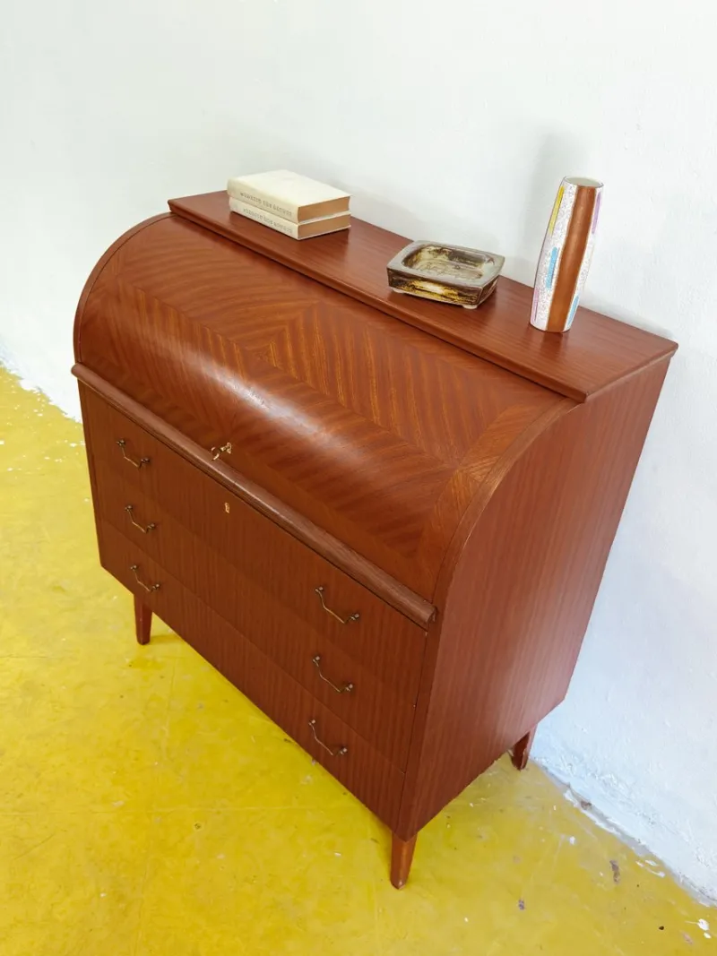 Pamono Danish Round Desk, 1950s> Secretaires