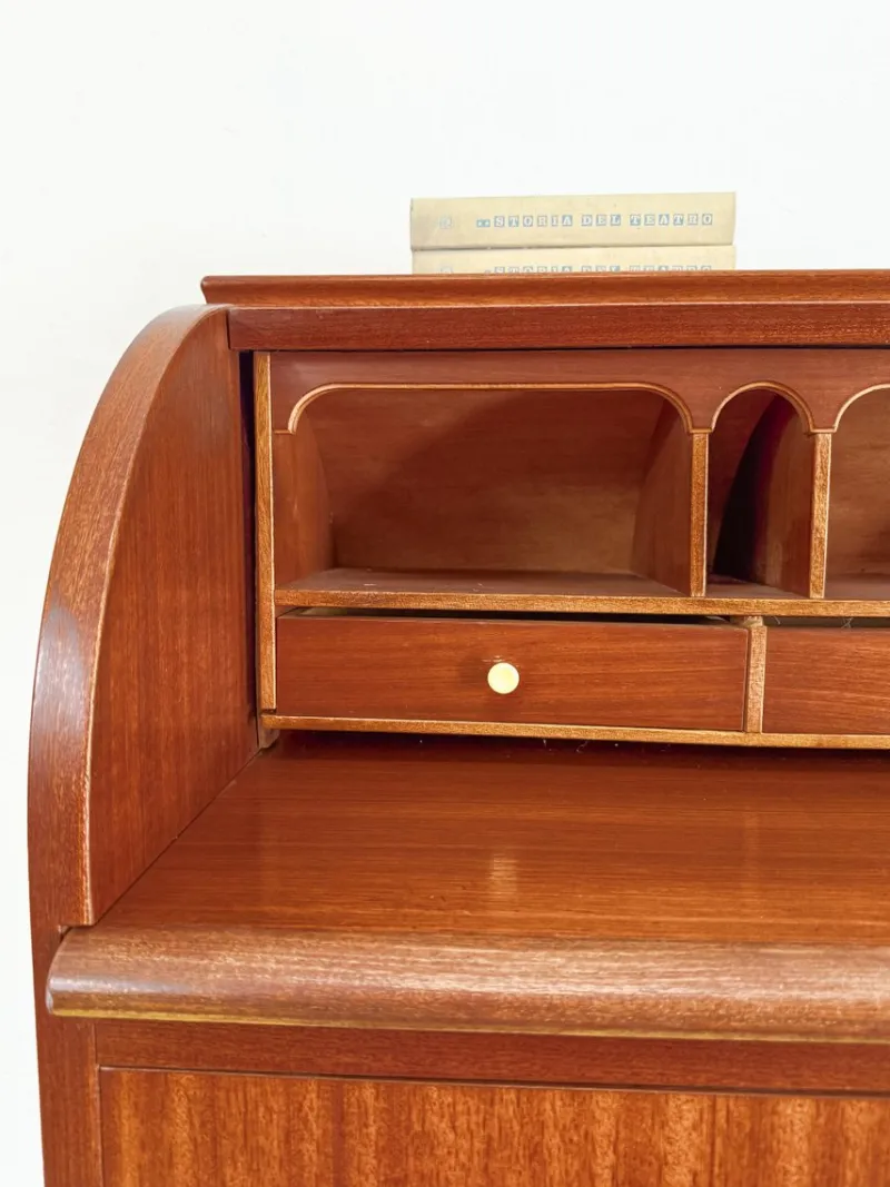 Pamono Danish Round Desk, 1950s> Secretaires