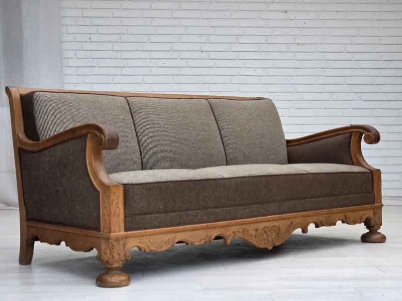 Outlet Pamono Danish 3-Seater Sofa in Wool and Carved Oak, 1950s