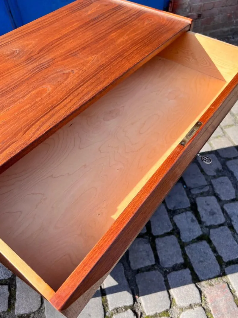 Pamono Danish Teak Chest of Drawers with Lock> Dressers, Commodes & Chests
