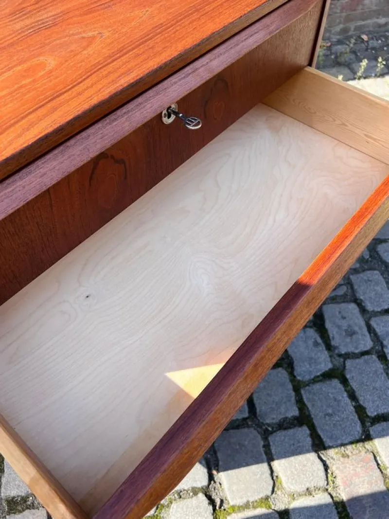 Pamono Danish Teak Chest of Drawers with Lock> Dressers, Commodes & Chests