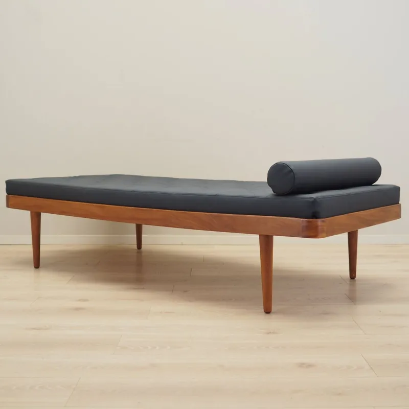 Pamono Danish Teak Daybed, Denmark, 1970s> Daybeds & Chaises Lounges