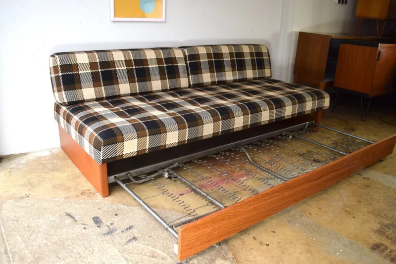 Pamono Danish Teak Daybed, 1970s> Daybeds & Chaises Lounges