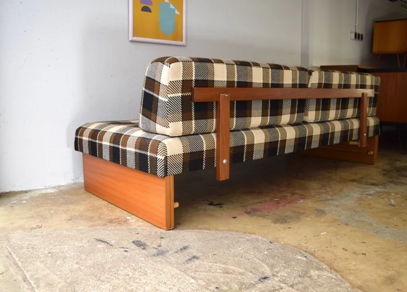 Pamono Danish Teak Daybed, 1970s> Daybeds & Chaises Lounges