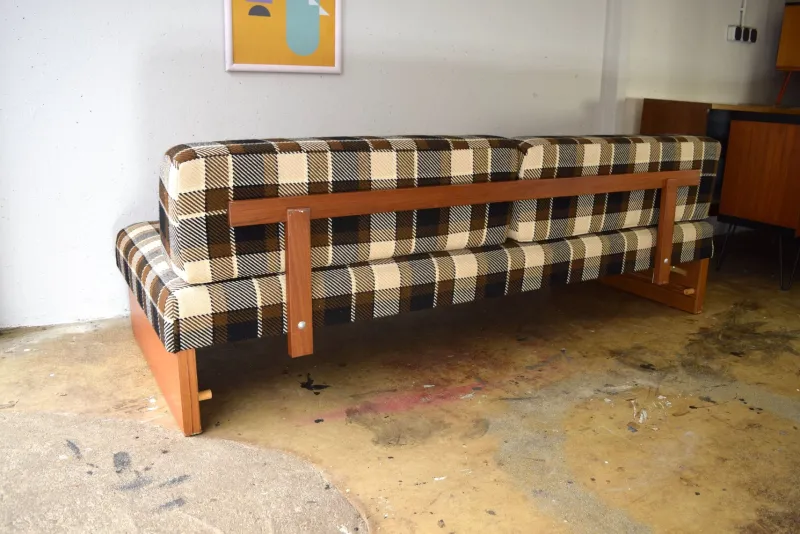 Pamono Danish Teak Daybed, 1970s> Daybeds & Chaises Lounges
