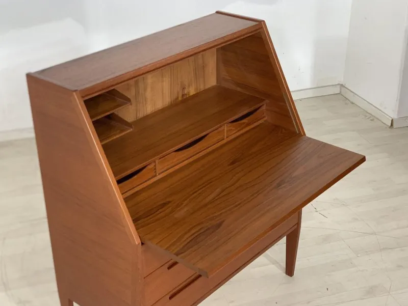 Pamono Danish Teak Secretary by Kai Kristiansen> Secretaires