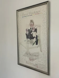 Online Pamono David Hockney, Tate Modern Exhibition Poster of Celia in a Black Dress, 1980, Print, Framed