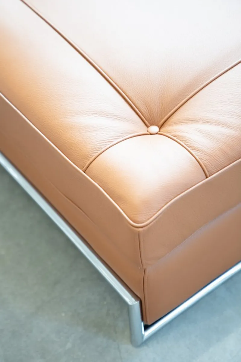 Pamono Daybed Sofa in Cognac Leather by Eileen Gra for Vereinigte Werkstätten Collection, 1980s> Daybeds & Chaises Lounges