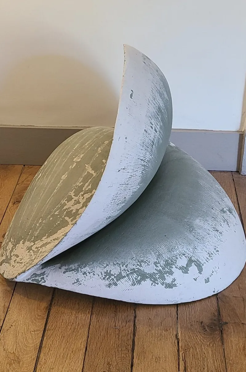 Pamono Debizet Agnes, The Open Almond, 1990, Stoneware> Minimalist