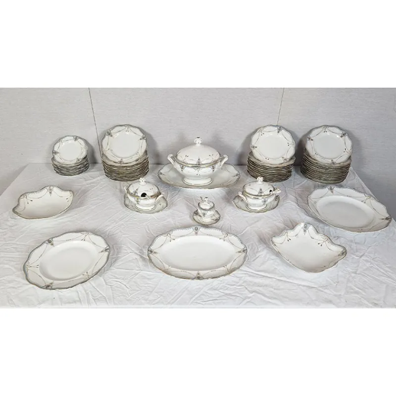 Hot Pamono Decorated Porcelain Tableware, 1890s, Set of 60
