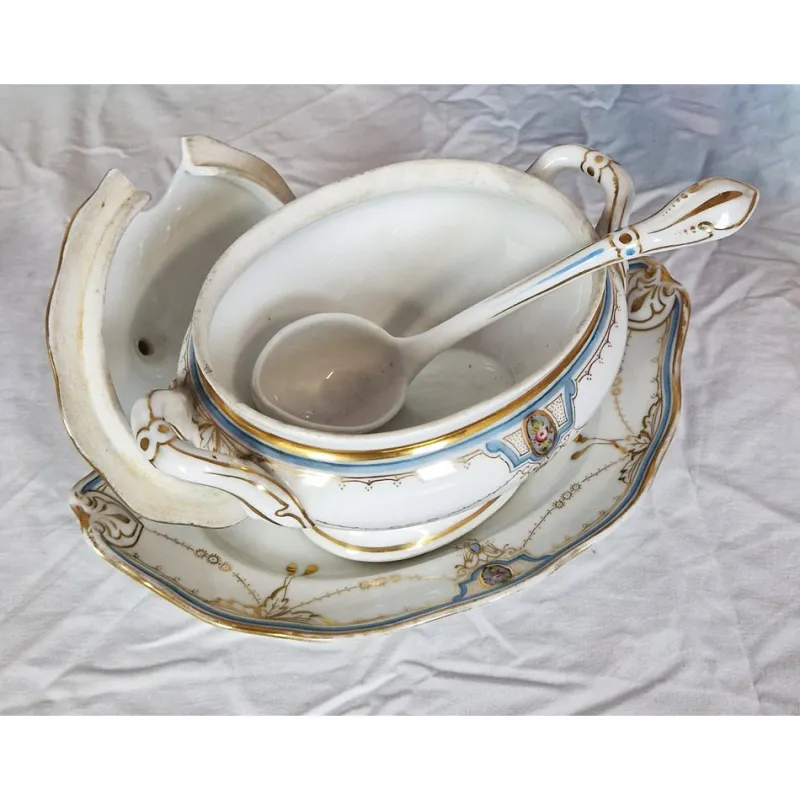 Hot Pamono Decorated Porcelain Tableware, 1890s, Set of 60