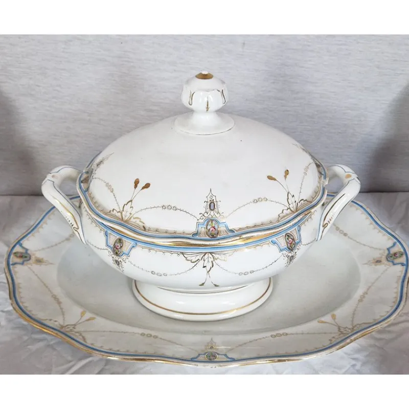 Hot Pamono Decorated Porcelain Tableware, 1890s, Set of 60