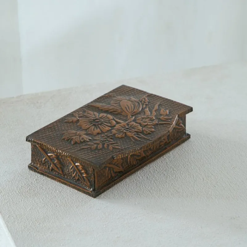 Hot Pamono Decorative Art Deco Box in Hand Hammered Copper, 1930s