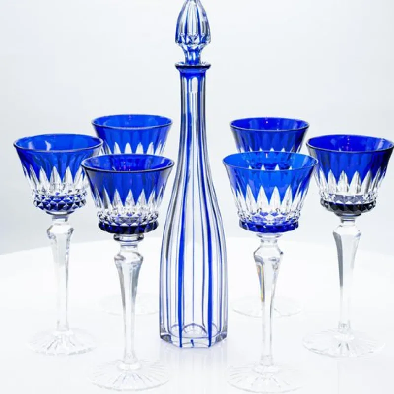 Pamono Deep Blue Overlay Baccarat Crystal Glasses and Decanter, France, 1940s, Set of 7> Glassware