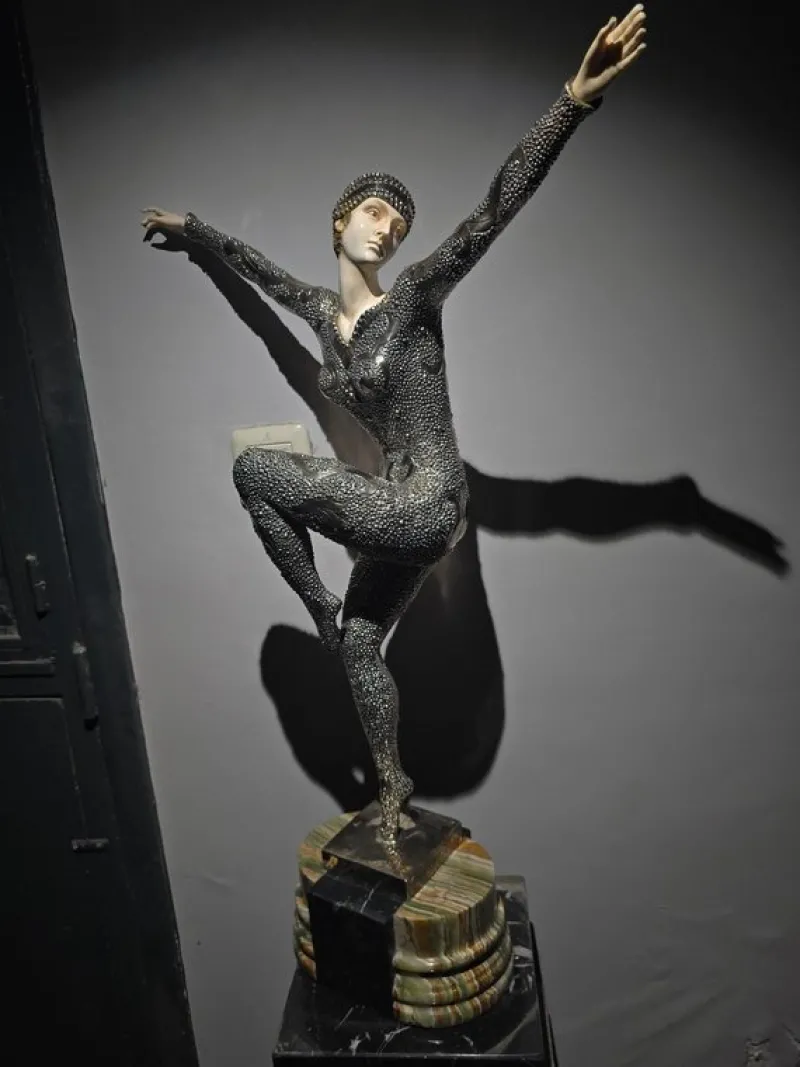 Outlet Pamono Demeter H. Chiparus, Art Deco Figure, 1920, Silvered Bronze