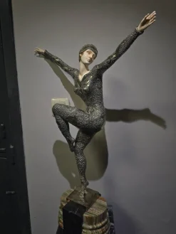 Outlet Pamono Demeter H. Chiparus, Art Deco Figure, 1920, Silvered Bronze