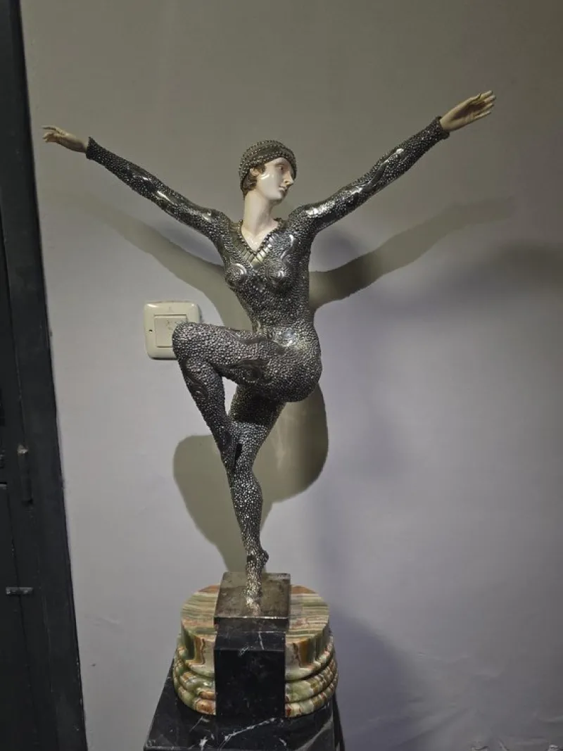 Outlet Pamono Demeter H. Chiparus, Art Deco Figure, 1920, Silvered Bronze