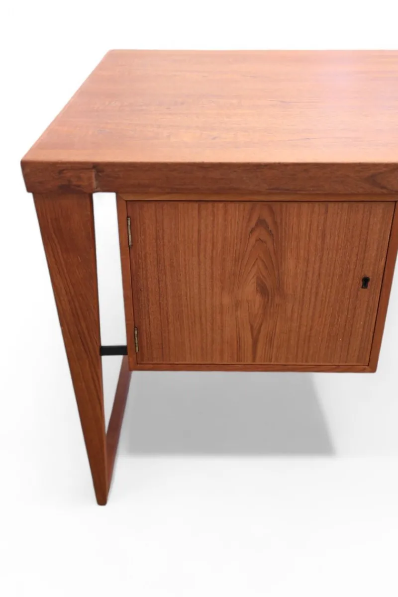 Pamono Desk Model 70 in Teak by Kai Kristiansen for Feldballe Møbelfabrik, 1960s> Desks