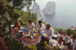 Pamono Dining Al Fresco On Capri C Print Framed in Black by Slim Aarons> Mid-Century|Photography