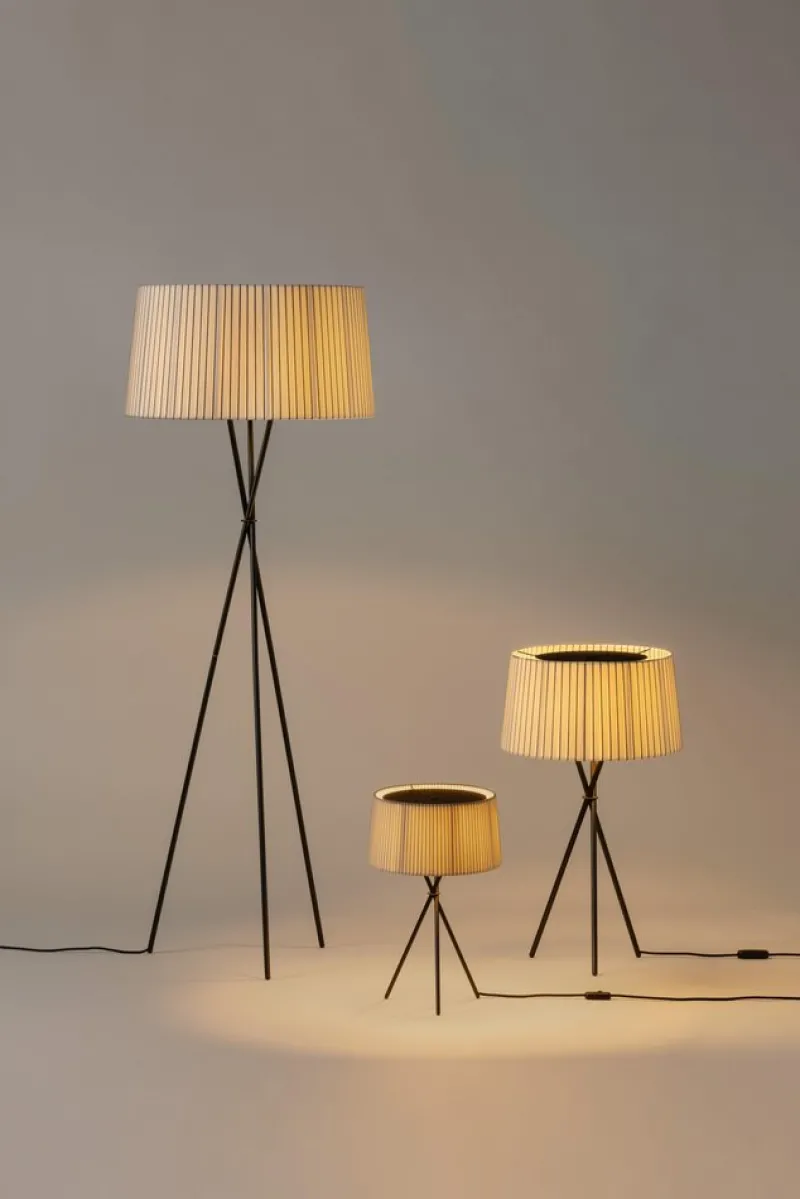 Outlet Pamono Diplomatic Tripod G5 Floor Lamp by Santa & Cole