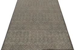Pamono Distressed Tribal Style Rug from R&K Principal Jahanshah Nazmiyal><noscript><img width=