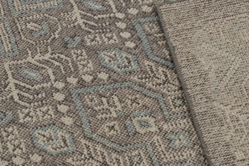 Pamono Distressed Tribal Style Rug with Geometric Pattern from R&K Principal Jahanshah Nazmiyal> Carpets & Textiles|Carpets & Textiles