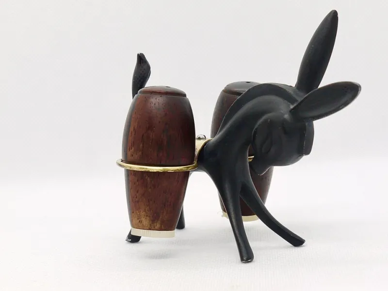 Pamono Donkey Salt and Pepper Shakers with Holder by Walter Bosse for Hertha Baller, Austria, 1950s, Set of 3> Salt & Pepper Shakers