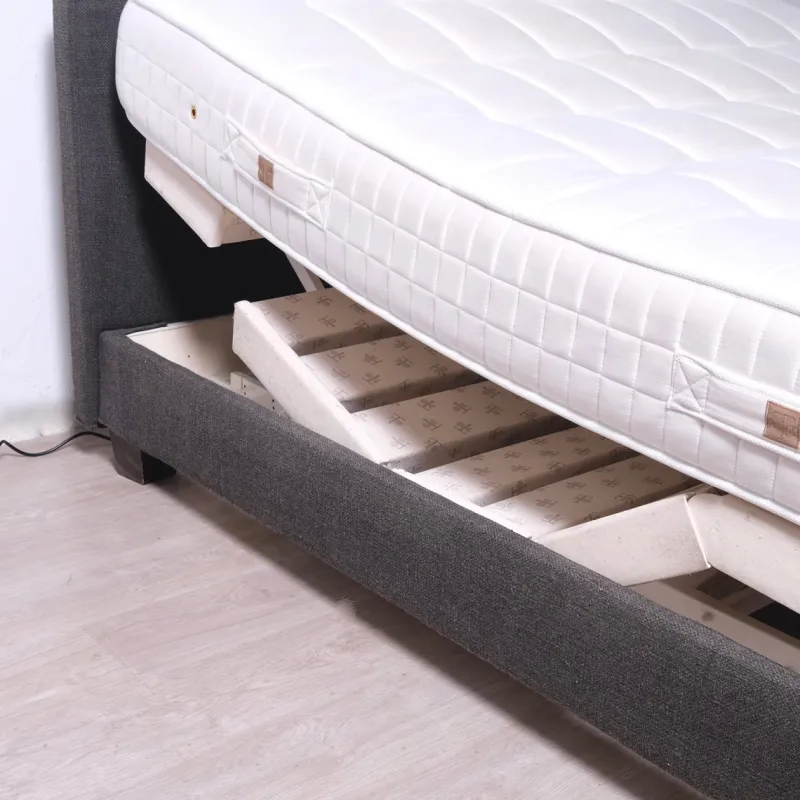 Pamono Double Bed with Motorized Base from Treca Interiors Paris, 2000s> Beds & Bedroom Sets