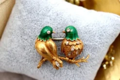 Clearance Pamono Doves Shaped Gold Brooch with Diamonds
