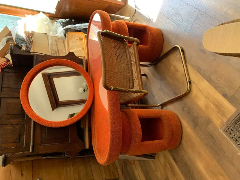 Discount Pamono Dressing Table from Kecskemét Furniture Sales Company with Bauhaus Brass Chairs, 1975, Set of 3